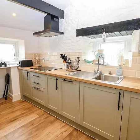 Eastend Leyburn